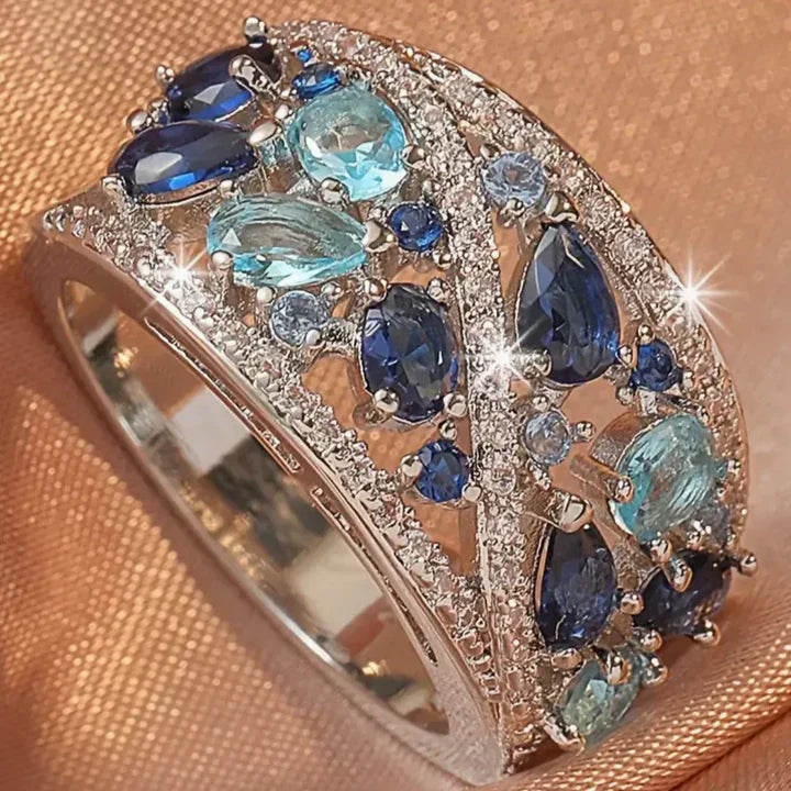 Anillo vintage de circonita azul