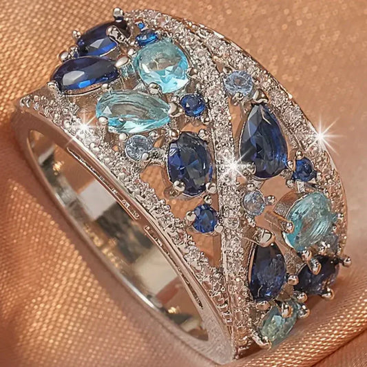 Anillo vintage de circonita azul